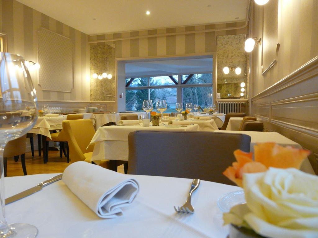 Hostellerie D'Heloise Logis Клуни Екстериор снимка