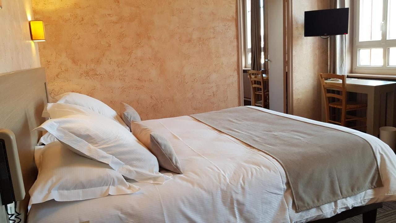 Hostellerie D'Heloise Logis Клуни Екстериор снимка