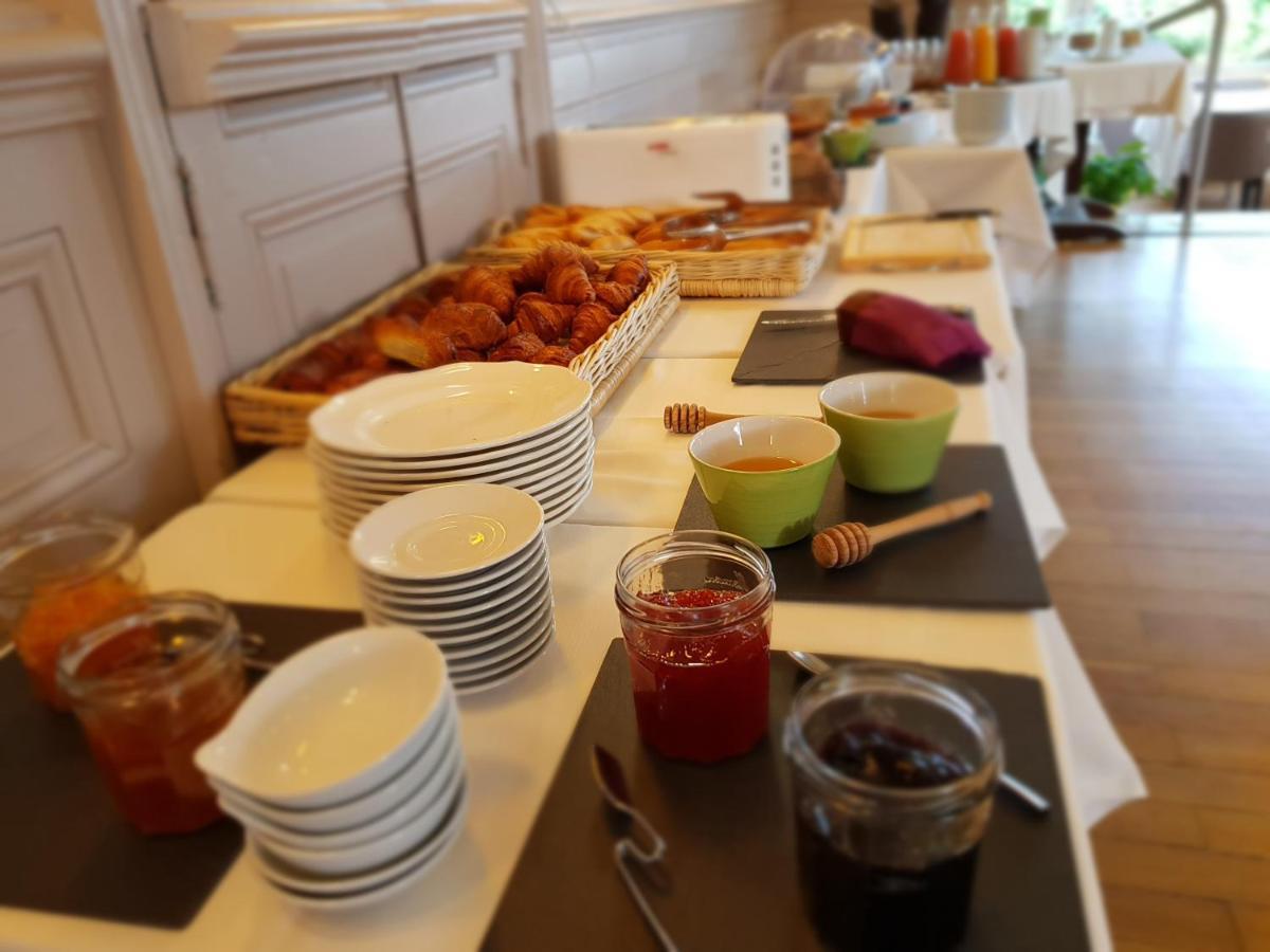 Hostellerie D'Heloise Logis Клуни Екстериор снимка