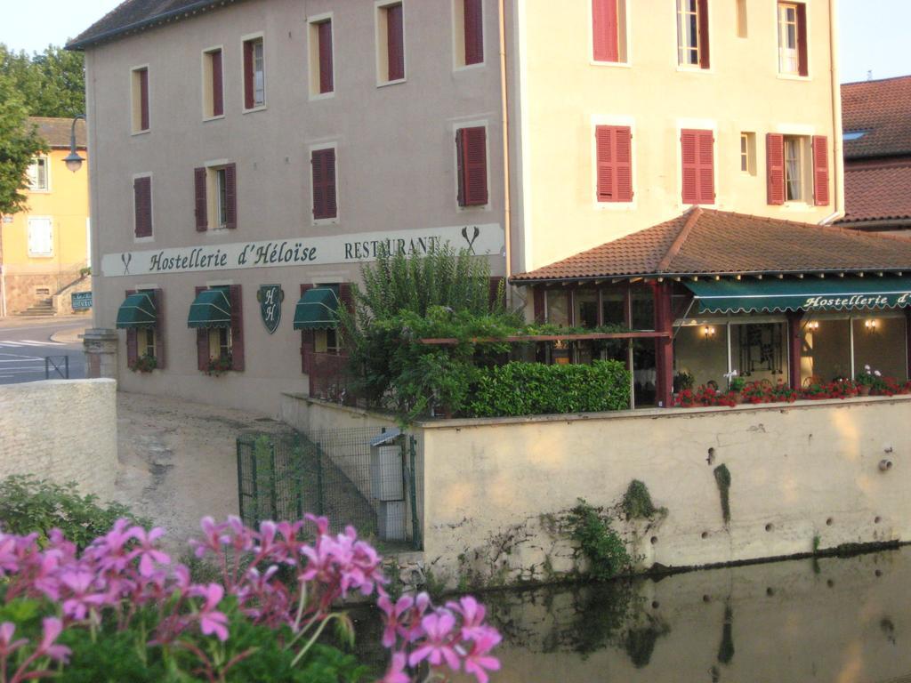 Hostellerie D'Heloise Logis Клуни Екстериор снимка