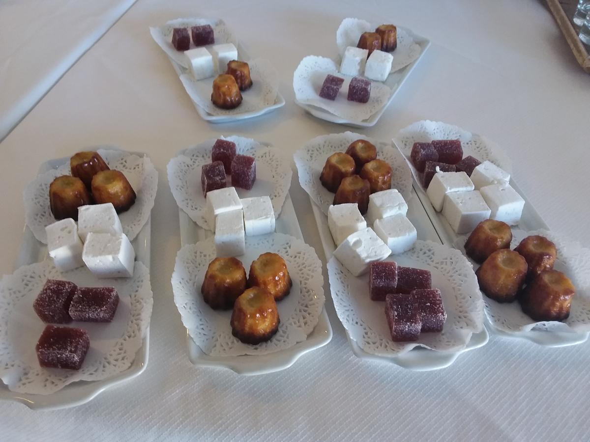 Hostellerie D'Heloise Logis Клуни Екстериор снимка
